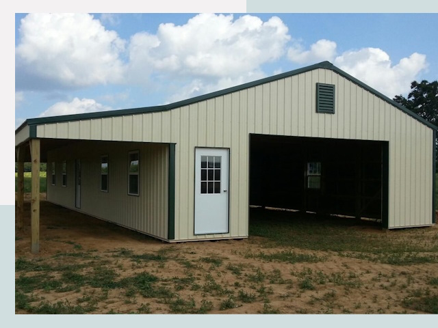 Строительство конюшен в Ельце